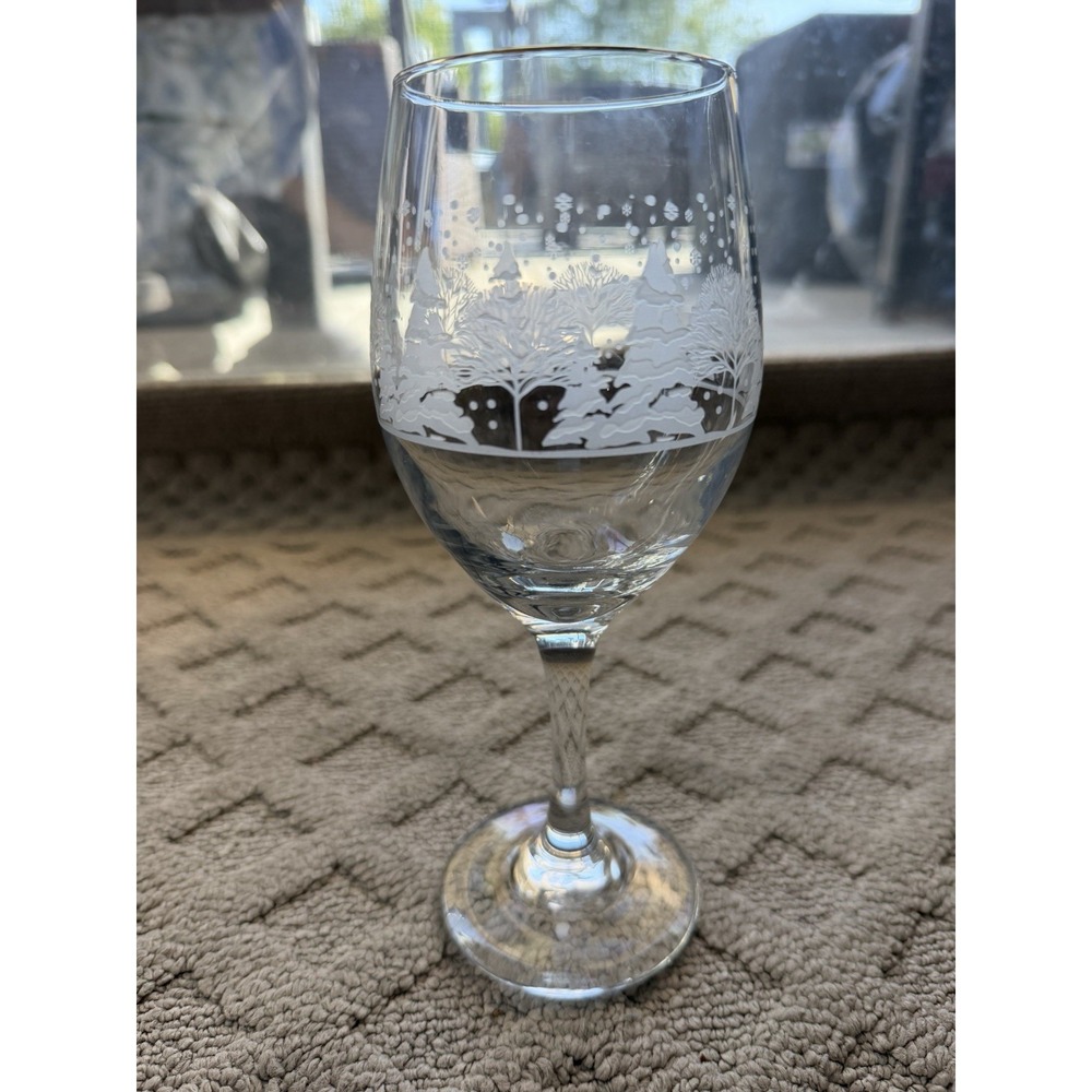 Libbey Arbys Christmas White Frosted Pine Tree Wine Glasses Gold Rim